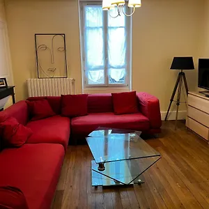  Appartement Magnifique F4 Pour 11 Personnes A Moulins France